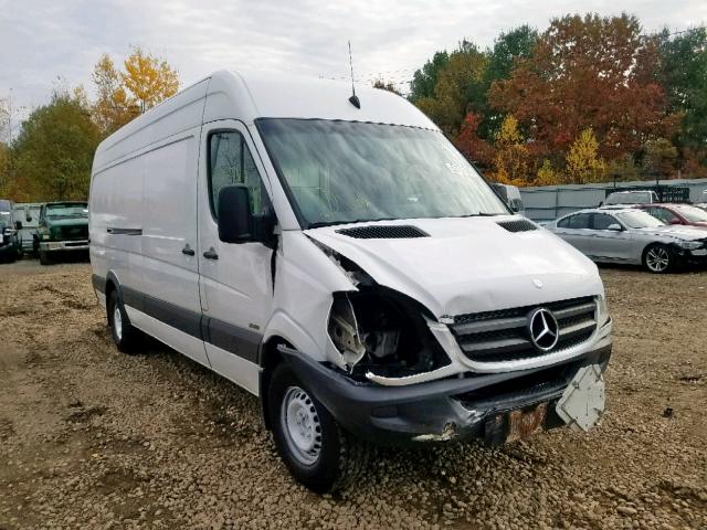 WD3PE8CB0B5572620 - 2011 MERCEDES-BENZ SPRINTER 2 WHITE photo 1