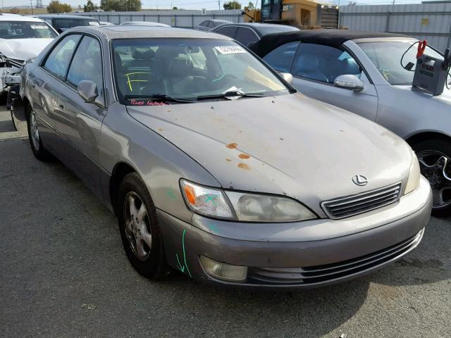 JT8BF28G9X5052453 - 1999 LEXUS ES 300 GOLD photo 1