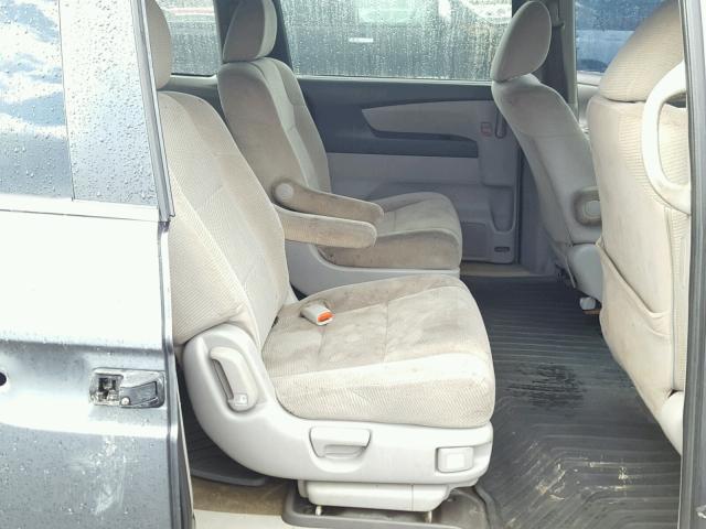 5FNRL5H20DB041821 - 2013 HONDA ODYSSEY LX GRAY photo 6