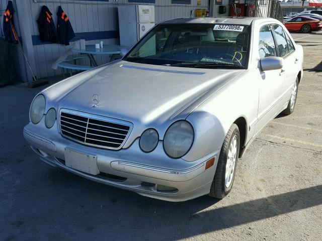 WDBJF65J41B206983 - 2001 MERCEDES-BENZ E 320 SILVER photo 2