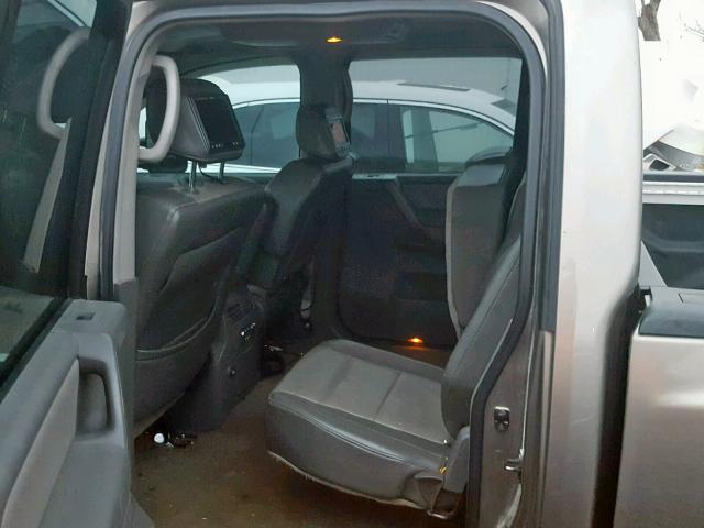 1N6AA07B66N563961 - 2006 NISSAN TITAN XE SILVER photo 6