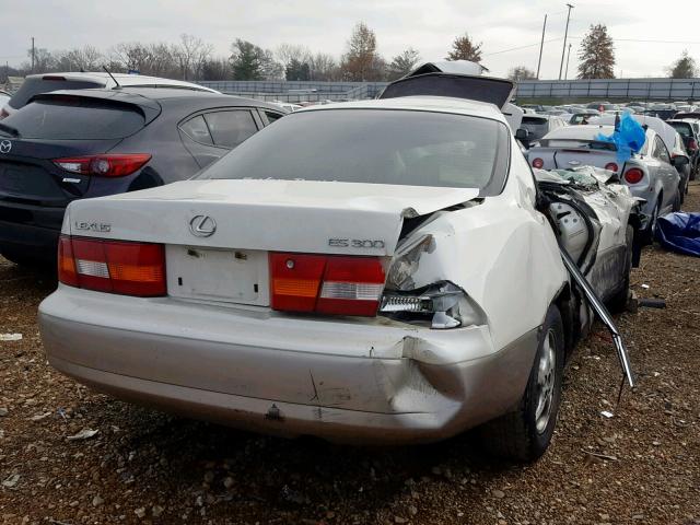 JT8BF28G2X5058546 - 1999 LEXUS ES 300 WHITE photo 4