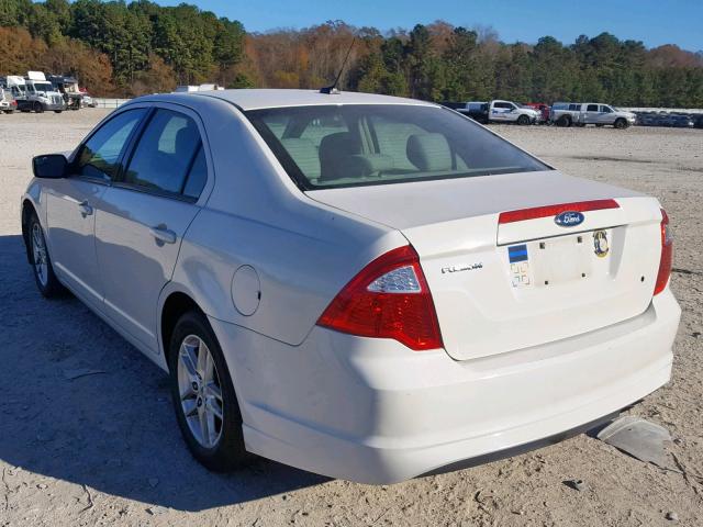 3FAHP0GA7BR268310 - 2011 FORD FUSION S WHITE photo 3