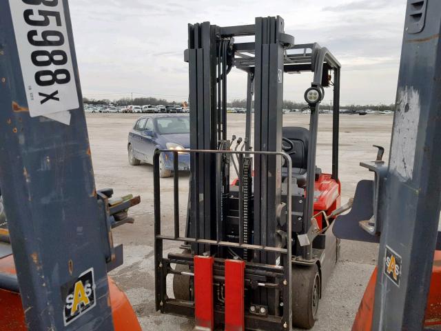 4461710371 - 2017 RAYM FORKLIFT RED photo 2