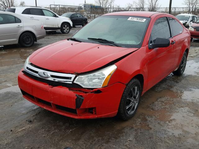 1FAHP32NX8W218034 - 2008 FORD FOCUS S/SE RED photo 2