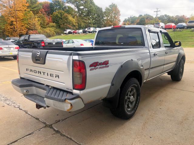 1N6ED29Y82C381996 - 2002 NISSAN FRONTIER C SILVER photo 4