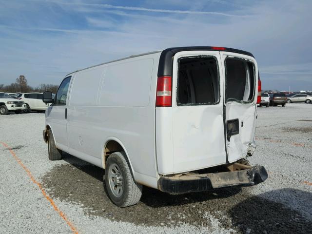 1GCSGAFX1C1133069 - 2012 CHEVROLET EXPRESS G1 WHITE photo 3