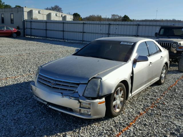 1G6DW677750237035 - 2005 CADILLAC STS SILVER photo 2