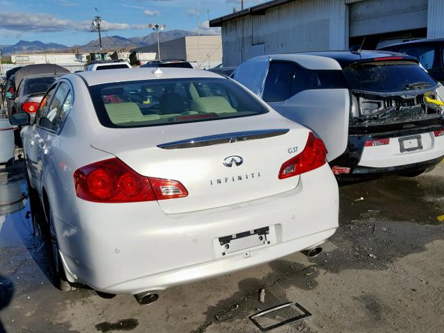 JN1CV6AP3DM722514 - 2013 INFINITI G37 BASE WHITE photo 3