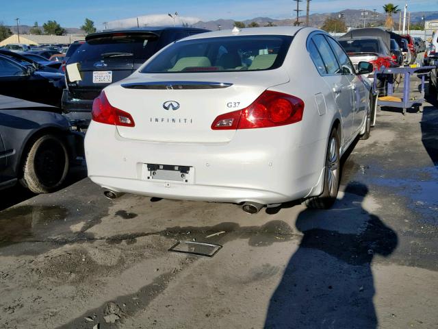 JN1CV6AP3DM722514 - 2013 INFINITI G37 BASE WHITE photo 4