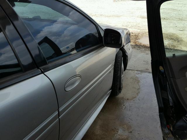 2G2WP522641311724 - 2004 PONTIAC GRAND PRIX SILVER photo 9