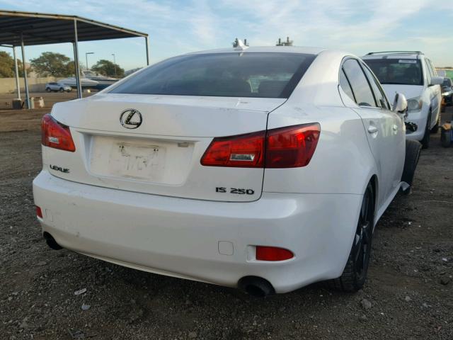 JTHBK262372033238 - 2007 LEXUS IS 250 WHITE photo 4