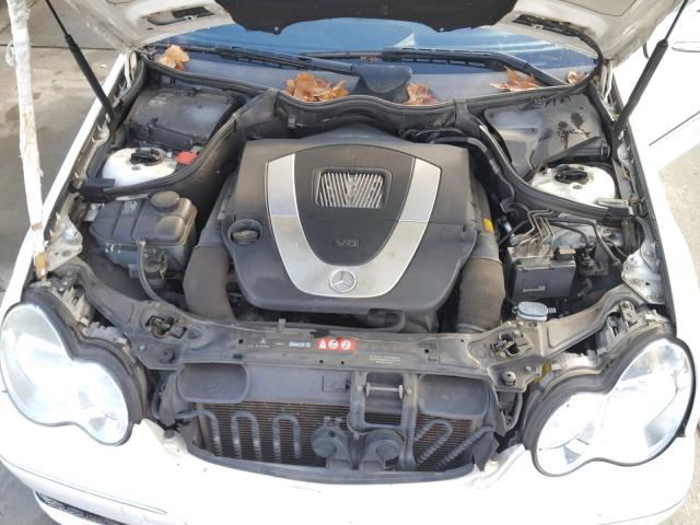 WDBRF52HX6A844960 - 2006 MERCEDES-BENZ C GENERATI WHITE photo 7