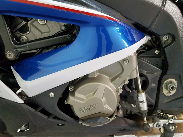 WB10D6005HZ710474 - 2017 BMW S 1000 RR BLUE photo 11