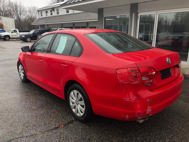 3VW2K7AJ2DM296044 - 2013 VOLKSWAGEN JETTA BASE RED photo 3