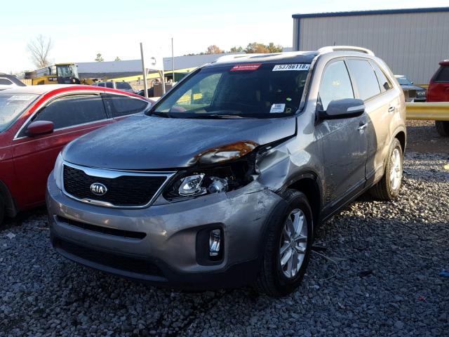 5XYKT4A63EG428737 - 2014 KIA SORENTO LX GRAY photo 2