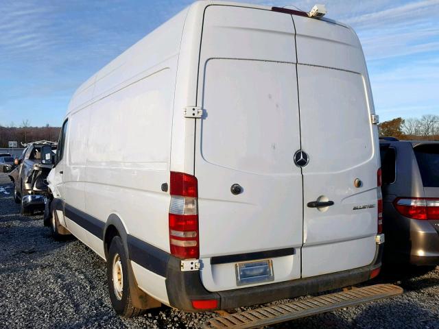 WD3PE8DB5FP123796 - 2015 MERCEDES-BENZ SPRINTER 2 WHITE photo 3