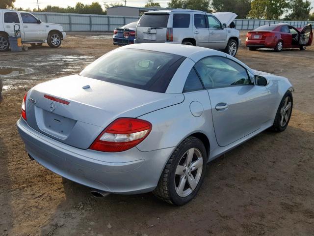 WDBWK54F86F120729 - 2006 MERCEDES-BENZ SLK 280 BLUE photo 4