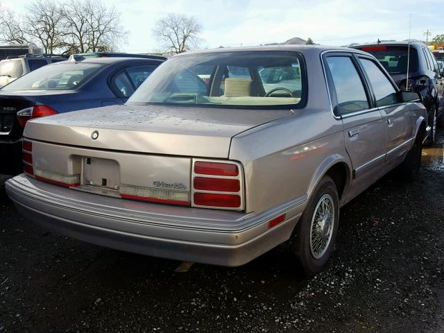 1G3AJ55M9T6310689 - 1996 OLDSMOBILE CIERA SL TAN photo 4