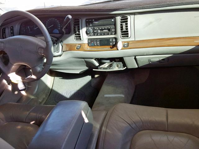 1G4CW54K534188060 - 2003 BUICK PARK AVENU CREAM photo 9