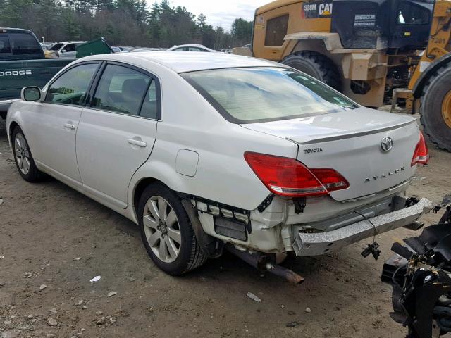 4T1BK36B16U081343 - 2006 TOYOTA AVALON XL WHITE photo 3