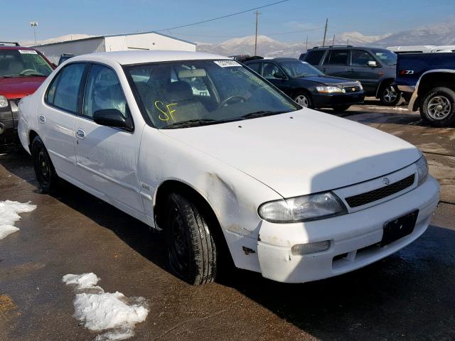 1N4BU31F3PC146439 - 1993 NISSAN ALTIMA XE WHITE photo 1