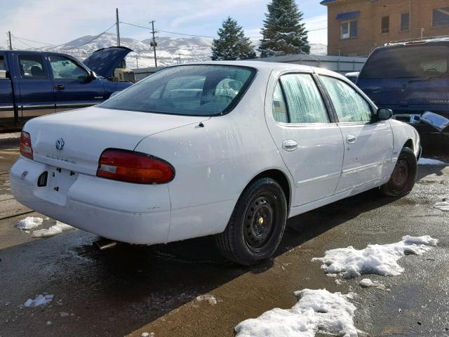 1N4BU31F3PC146439 - 1993 NISSAN ALTIMA XE WHITE photo 4