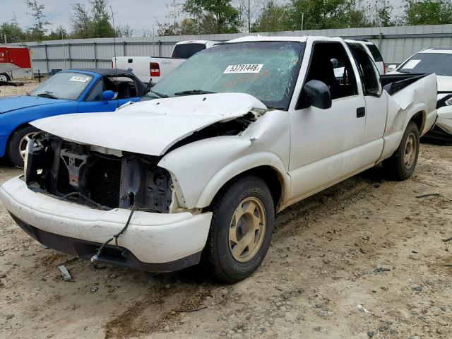 1GTCS19W7Y8138331 - 2000 GMC SONOMA WHITE photo 2