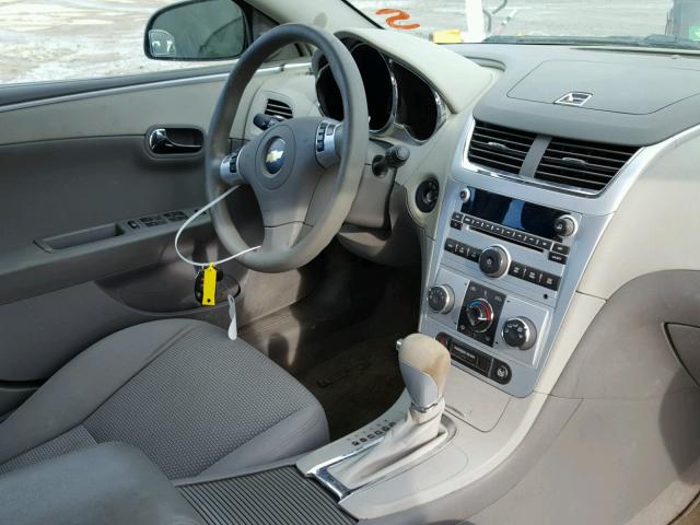 1G1ZH57B794229309 - 2009 CHEVROLET MALIBU 1LT SILVER photo 9