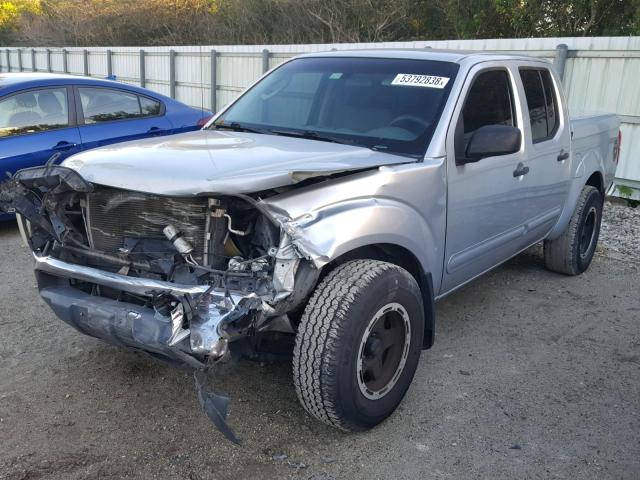 1N6AD07W98C416316 - 2008 NISSAN FRONTIER C SILVER photo 2