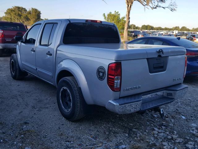 1N6AD07W98C416316 - 2008 NISSAN FRONTIER C SILVER photo 3