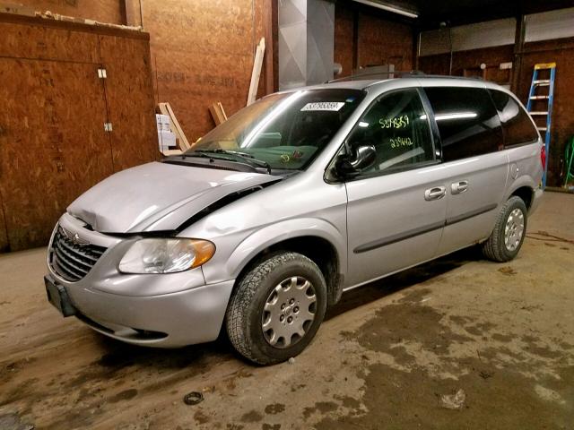 1C8GJ45372B655302 - 2002 CHRYSLER VOYAGER LX SILVER photo 2