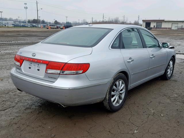 KMHFC46FX7A218306 - 2007 HYUNDAI AZERA SE SILVER photo 4