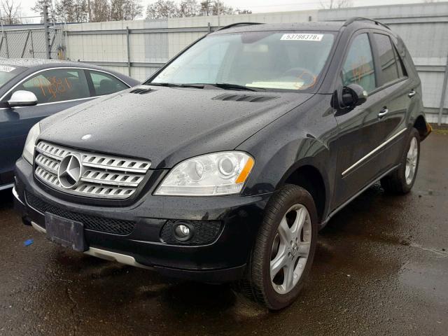 4JGBB86E27A196527 - 2007 MERCEDES-BENZ ML 350 BLACK photo 2