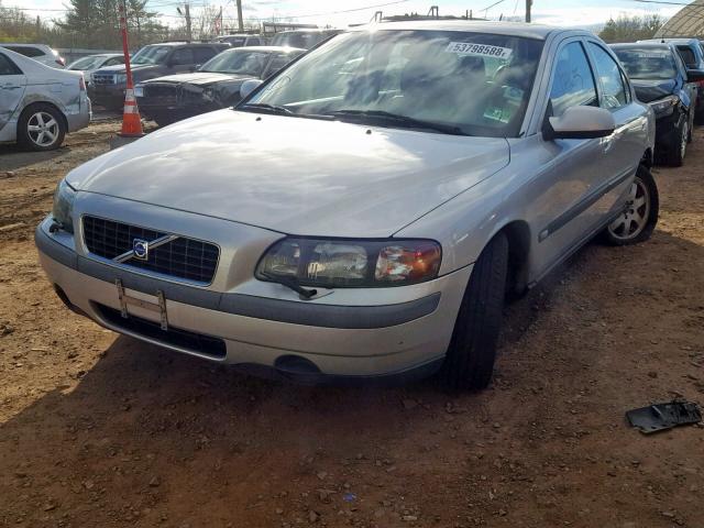 YV1RH58D822180625 - 2002 VOLVO S60 2.5T SILVER photo 2