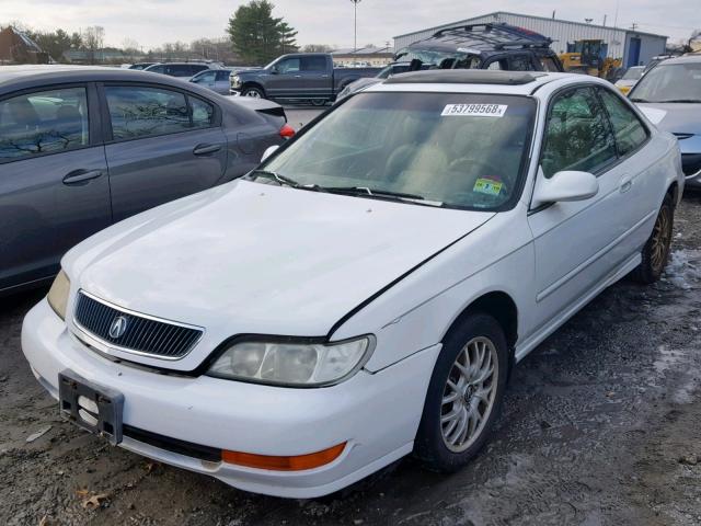 19UYA2254XL004700 - 1999 ACURA 3.0CL WHITE photo 2