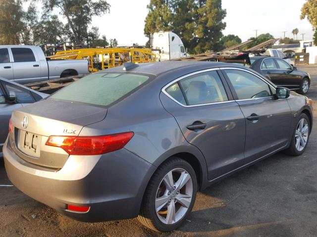 19VDE1F38EE015153 - 2014 ACURA ILX 20 GRAY photo 4