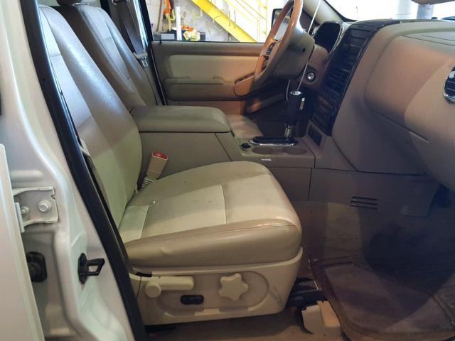 1FMEU75E87UB33319 - 2007 FORD EXPLORER L WHITE photo 5