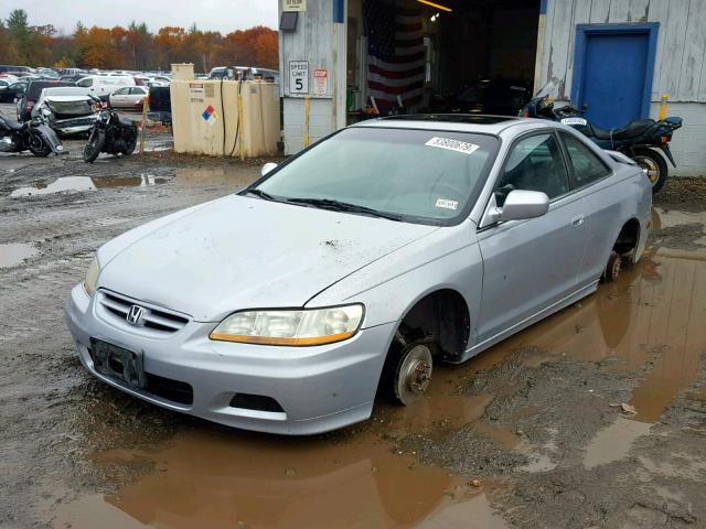 1HGCG22592A009064 - 2002 HONDA ACCORD EX SILVER photo 2