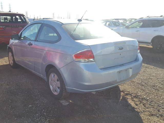 1FAHP32N38W281010 - 2008 FORD FOCUS S/SE BLUE photo 3