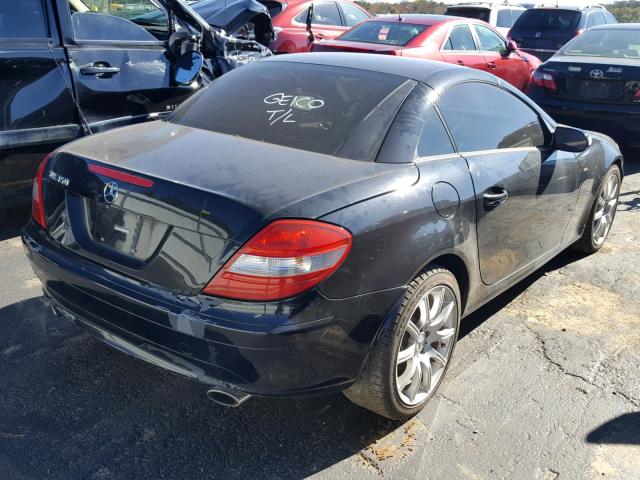 WDBWK56F05F059985 - 2005 MERCEDES-BENZ SLK 350 BLACK photo 4