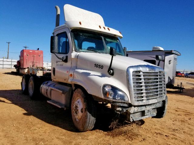 1FUJGEDV6CSBJ0591 - 2012 FREIGHTLINER CASCADIA 1 WHITE photo 1