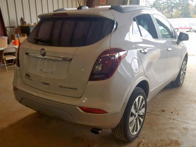 KL4CJASB9JB632221 - 2018 BUICK ENCORE PRE WHITE photo 4