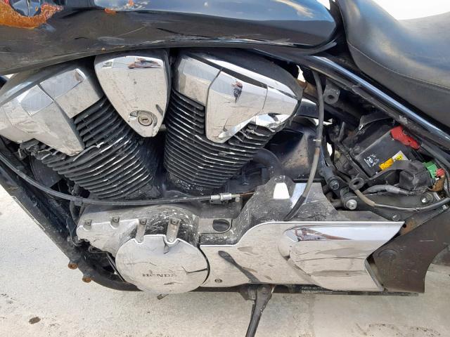 JH2SC6704AK000315 - 2010 HONDA VT1300 CS BLACK photo 7