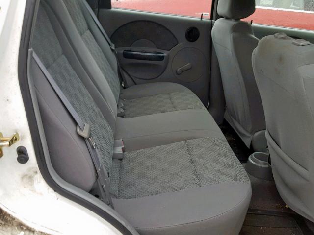 KL1TD62695B457561 - 2005 CHEVROLET AVEO BASE Ақ фото 6