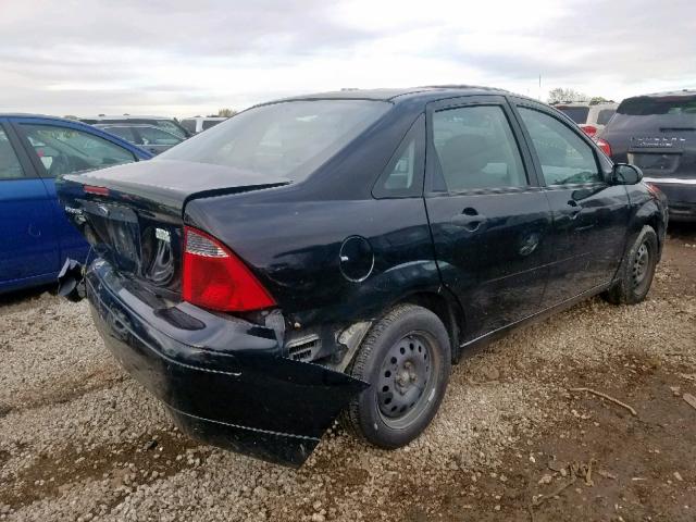 1FAFP34N37W179287 - 2007 FORD FOCUS ZX4 BLACK photo 4