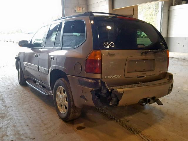 1GKDT13S232384422 - 2003 GMC ENVOY GOLD photo 3