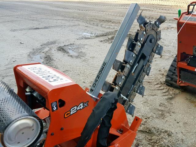 DWPC24XACJ0001254 - 2018 DITCH WITCH WITCH ORANGE photo 5