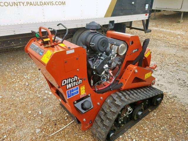 DWPC24XAEJ0001214 - 2018 DITCH WITCH C24XA ORANGE photo 4