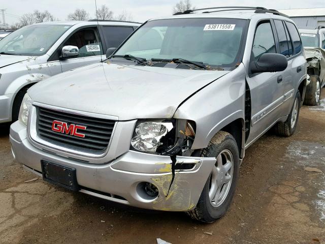 1GKDT13S652176529 - 2005 GMC ENVOY SILVER photo 2